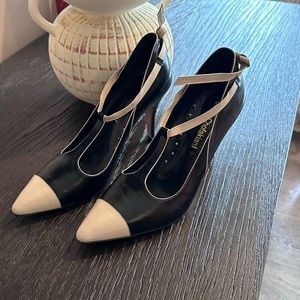 Handmade by the designer Sarah Chofakian elegant and classic,  high, 100%leather